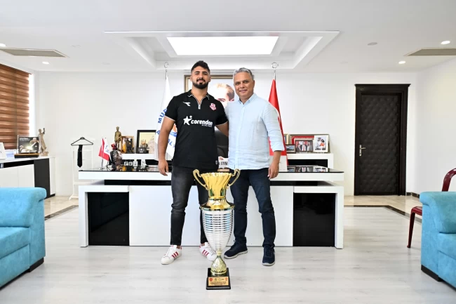 Başpehlivan Enes Doğan'a coşkulu karşılama