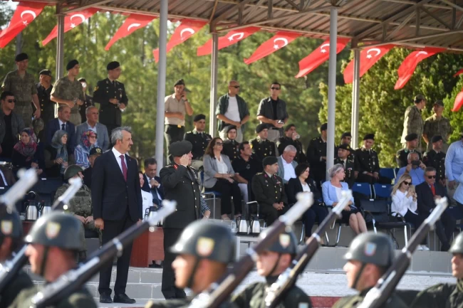 54. Mekanize Piyade Tugay'ında devir teslim töreni gerçekleşti