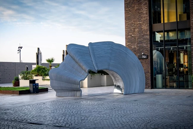 100. yılı anısına hayata geçirilen Atatürk Heykeli Galataport'ta yerini aldı