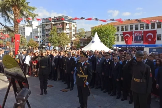 Bursa'da 30 Ağustos Zafer Bayramı coşkuyla kutlanıyor