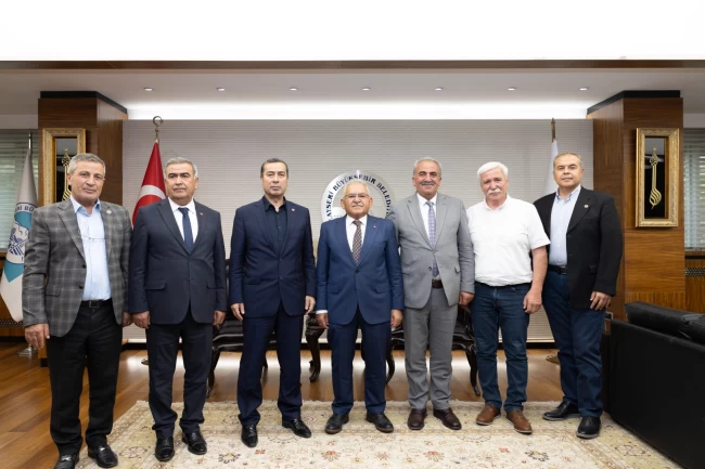 Büyükkılıç'tan yatırım ve değerlendirme toplantısı