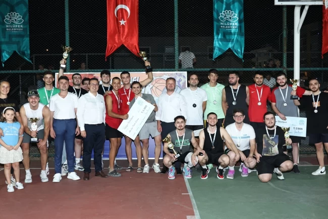 Zafer Turnuvası'nda kupalar sahiplerini buldu