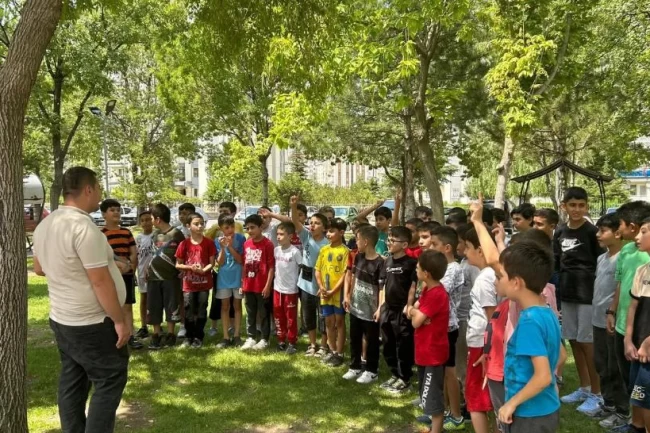 KAYMEK'ten çocuklara İHA eğitimi