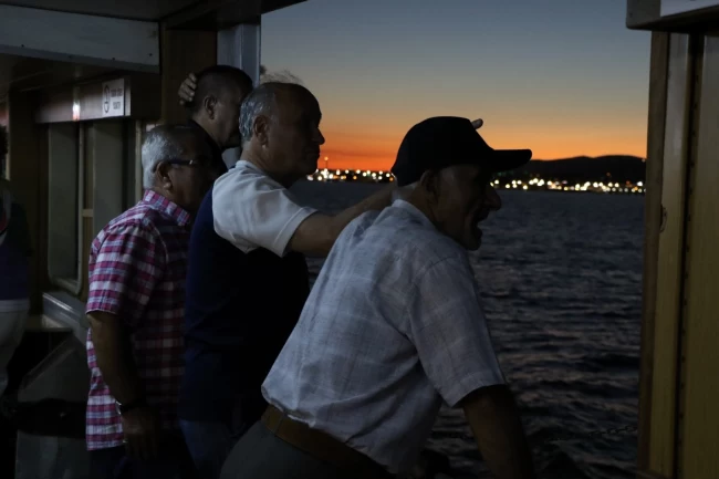 Kocaeli Büyükşehir'den 65'lik çınarlara mehtap turu