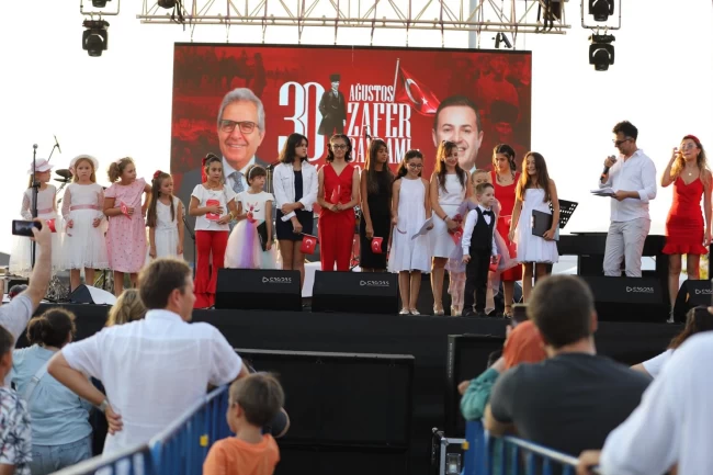 Bandırma'da ‘Genç Yetenekler'den Zafer Konseri