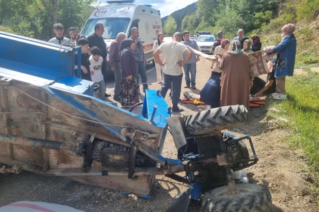 Yığılca'da tarım aracı kaza yaptı 7 kişi yaralandı