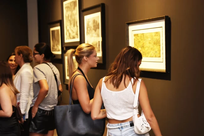 Bursa Nilüfer'de "Gökyüzü Başımızın Üstüne Düşebilir" sergisi