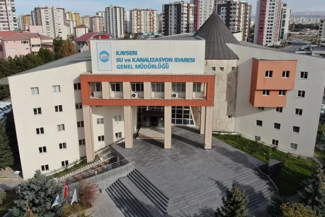 Başkan Büyükkılıç'tan şehit aileleri, gaziler ve üniversite öğrencilerine su faturasında destek