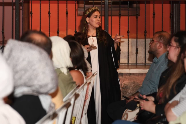 Osmangazi'de masallar büyüklere okundu