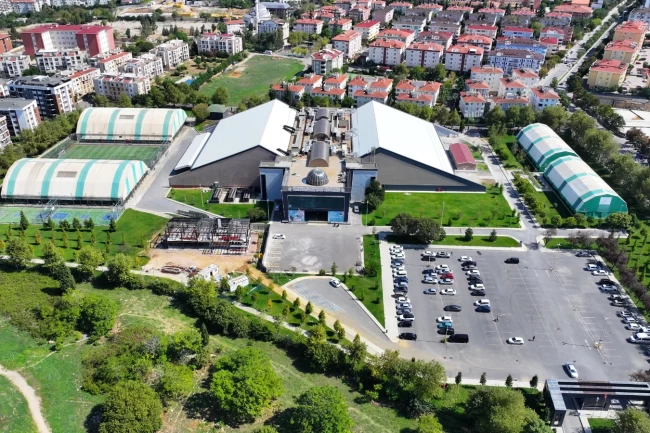 İstanbul Tuzla'da Kafkale Spor Kompleksi yenilendi