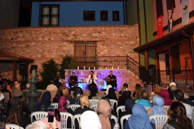 Şadırvanlı Han'da keyifli buluşma