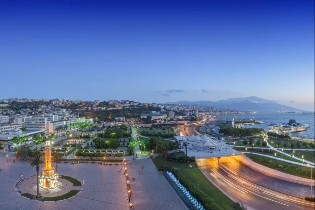 Fitch Ratings'tan İzmirliler'e müjde