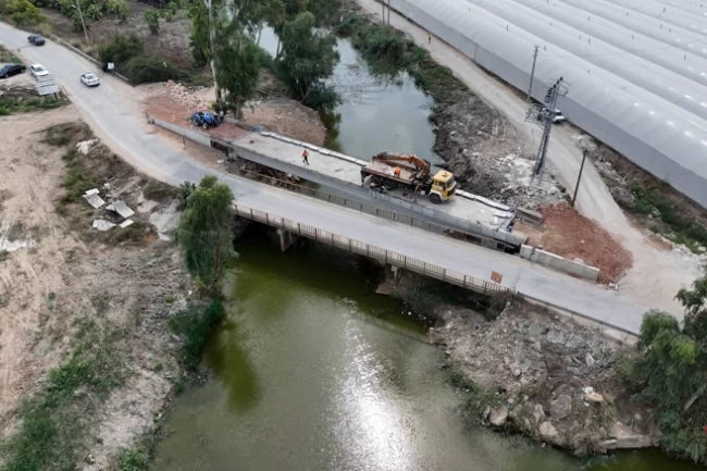 Büyükşehir'den Kundu'ya yeni köprü