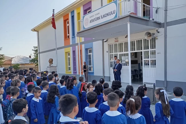 Müdür İşcan, tüm okullarda Türkiye Yüzyılı Maarif Modelini anlatıyor