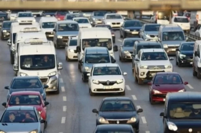 Bursa'da trafik çilesi devam ediyor