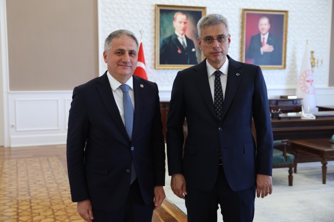 Milletvekili Bozkurt, Bakan Memişoğlu’na gitti