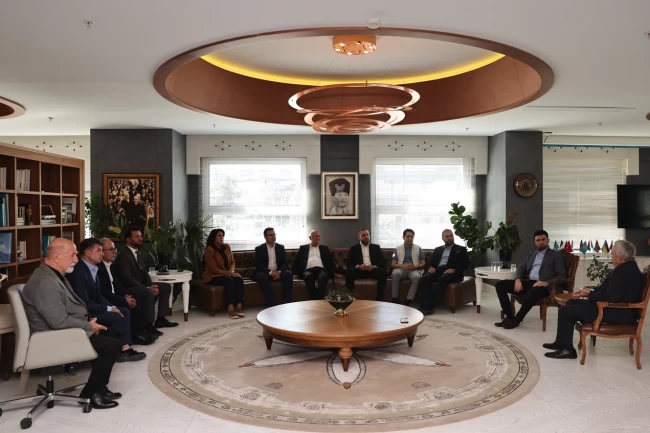 Bursaspor Yönetimi'nden Başkan Şadi Özdemir'e ziyaret