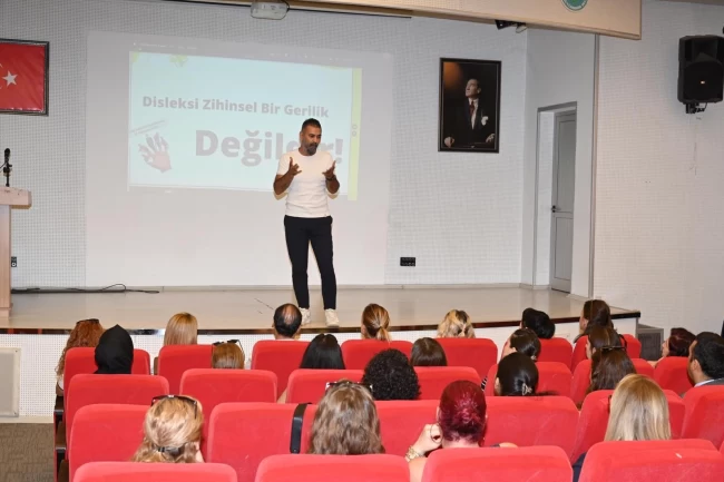 Büyükşehir'den personellere disleksi farkındalık eğitimi