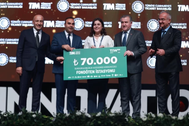 "Teknolojide, dijitalde ve yapay zekada güçlü olmamız lazım"