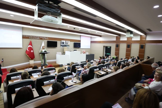 Bakırköy'de meme kanseri farkındalık semineri gerçekleştirildi