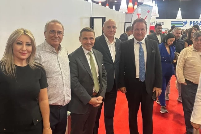 Ayvalık'ı Antalya'da AYTUGEB temsil etti