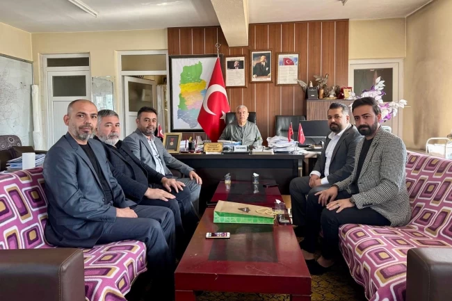 Başkan Çiçek; "Muhtarlarımız, demokrasinin temel taşlarıdır ve yerel yönetimlerin en önemli temsilcileridir."