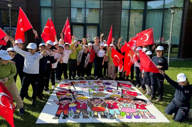 Sakarya Büyükşehir SGM'de Cumhuriyet coşkusu