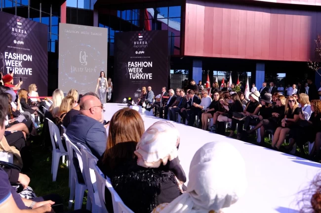 Fashıon Week Türkiye ile BUTTİM'de moda rüzgarı esti