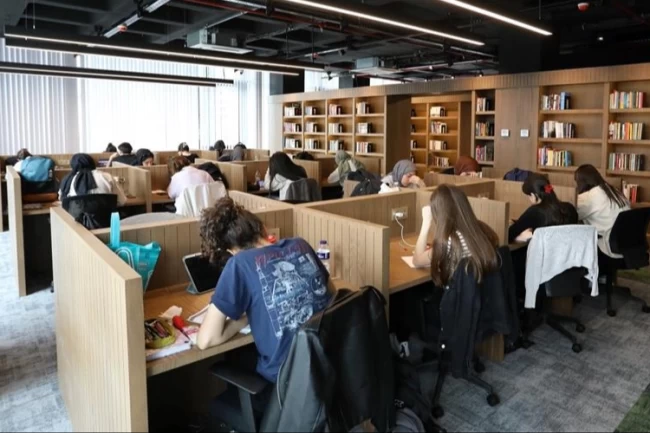 Bursa İnegöl'de Başkan Taban'dan öğrencilere müjde