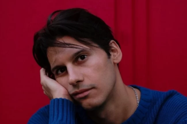 Can Ozan'dan yepyeni şarkı "Acıtır Gibi Severek" yayınlandı