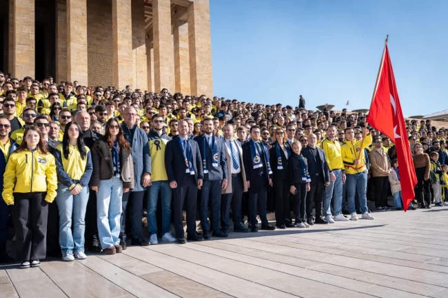 1907 Fenerbahçe Derneği ve UNİFEB'ten Anıtkabir ziyareti