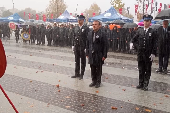 İstanbul Beykoz'da Ata'ya özlem 'sel'i!
