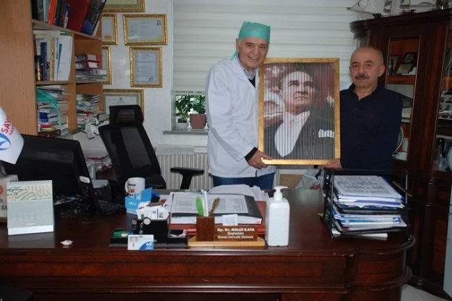 Başhekim Kaya'ya anlamlı ziyaret