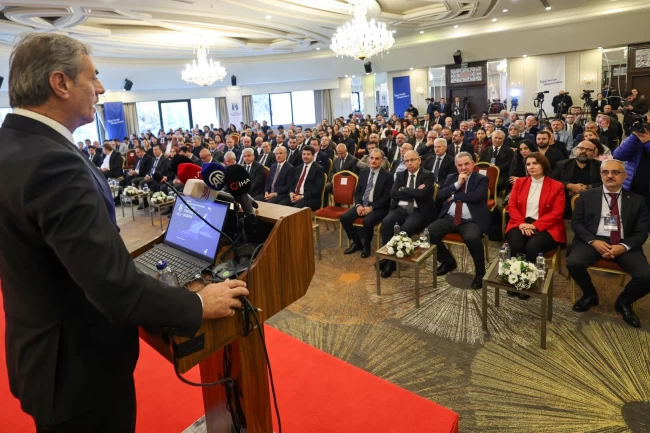 Alemdar : "Sakarya'yı doğru strateji ve hedeflerle daha ileriye taşıyacağız"