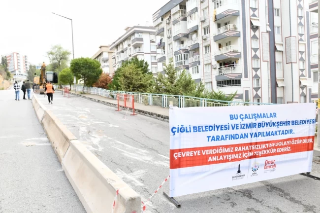 İzmir Çiğli'de heyelan bölgesine hızlı müdahale
