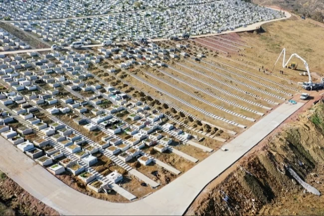 Kocaeli'de Kent Mezarlığı'na yeni alanlar