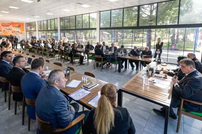 İzmir'de her ilçe için bir sekretarya oluşturulacak