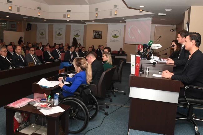 Bursa Osmangazi'de yılın son meclis toplantısı yapıldı... Osmangazi'de kreş sayıları artırılacak