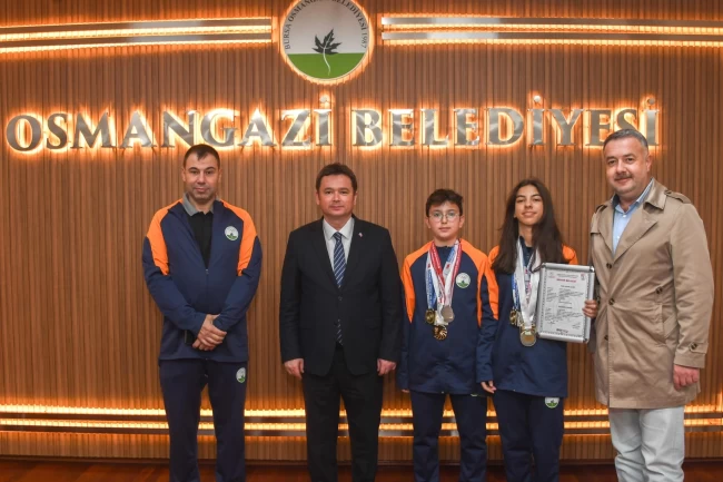 Osmangazili sporcular Bursa'ya Türkiye rekoru birincilik ve Avrupa derecesiyle döndü
