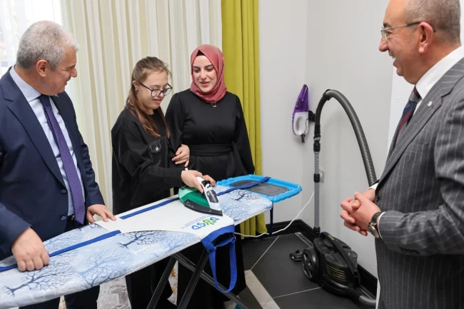 Konya Valisi Akın'dan DOSD Meram'a tam not