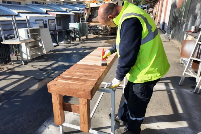 İzmir Güzelbahçe'de ahşaplar yeniden hayat buluyor!