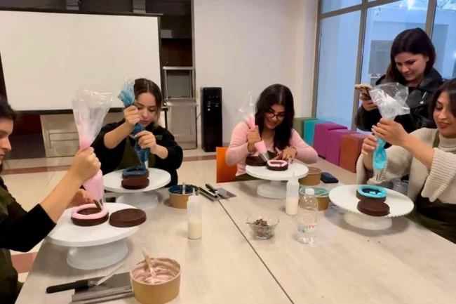 İzmir'den gençlere ücretsiz atölyeler