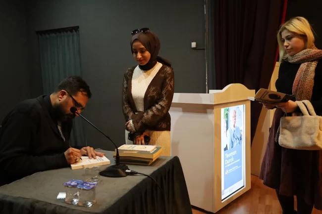 Türkiye'nin felsefede akıllara kazınan ismi: Teoman Duralı