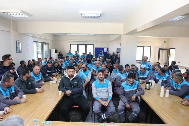 Çiftçi: "Emeğiniz, şehrimizi daha güzel ve temiz kılıyor"