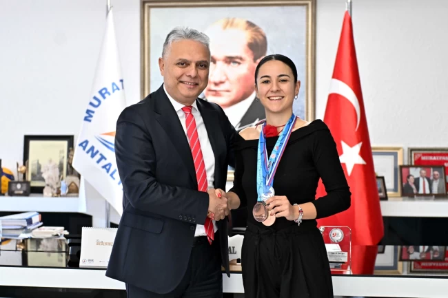 Başkan Uysal'dan şampiyona tebrik