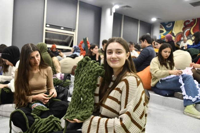 "Renkli Düğümler" projesi 200 çocuğa umut oldu