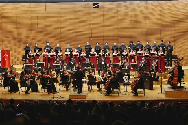 Bursa Nilüfer'de yeni yıla özel muhteşem konser