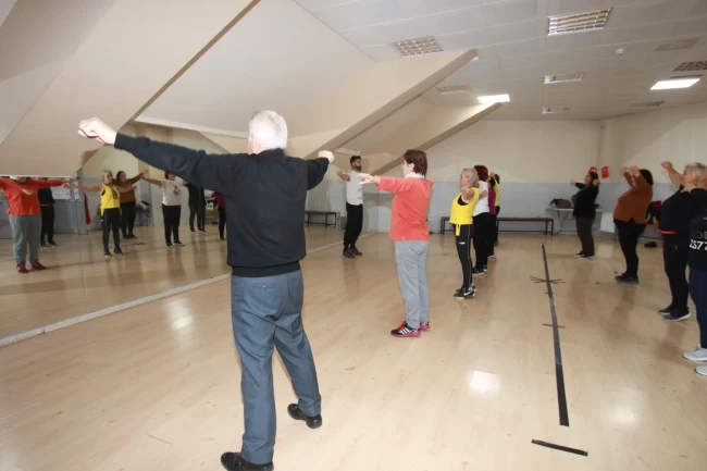 Kocaeli "Hayatın İçindeyim" projesi ile zinde kalıyor