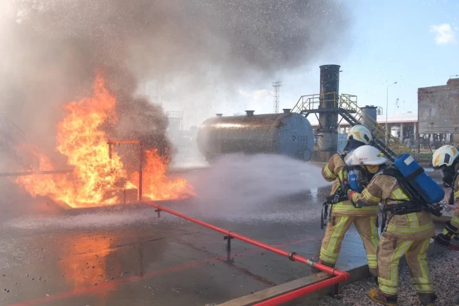 İzmir İtfaiyesi'nden bir başarı daha