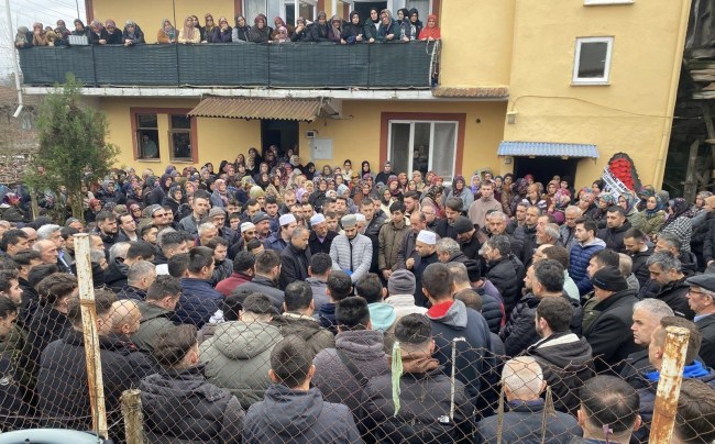 Eroğlu son yolculuğuna uğurlandı.